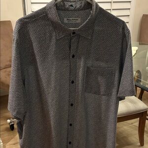 Tommy Bahama traditional menswear short sleeve shirt, size XL
